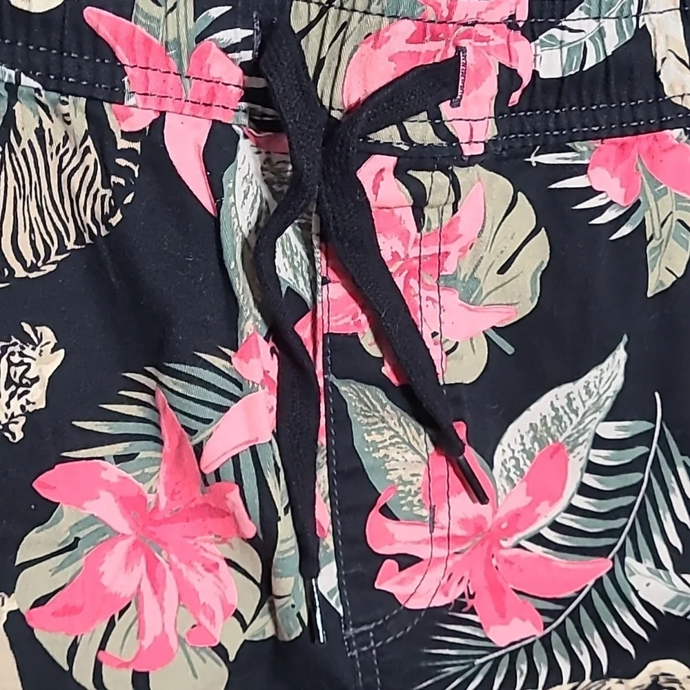 Floral Tiger Print Shorts Mens XL 40-42 Swim Trunks Drawstring‎